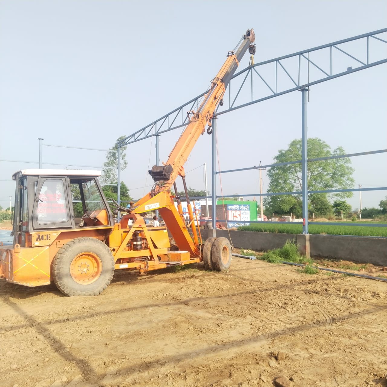 Hydraulic crane rental